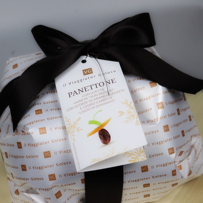 Panettone italienesc Pandoro Traditionale cu stafide, coajă de portocală și lime - 1kg